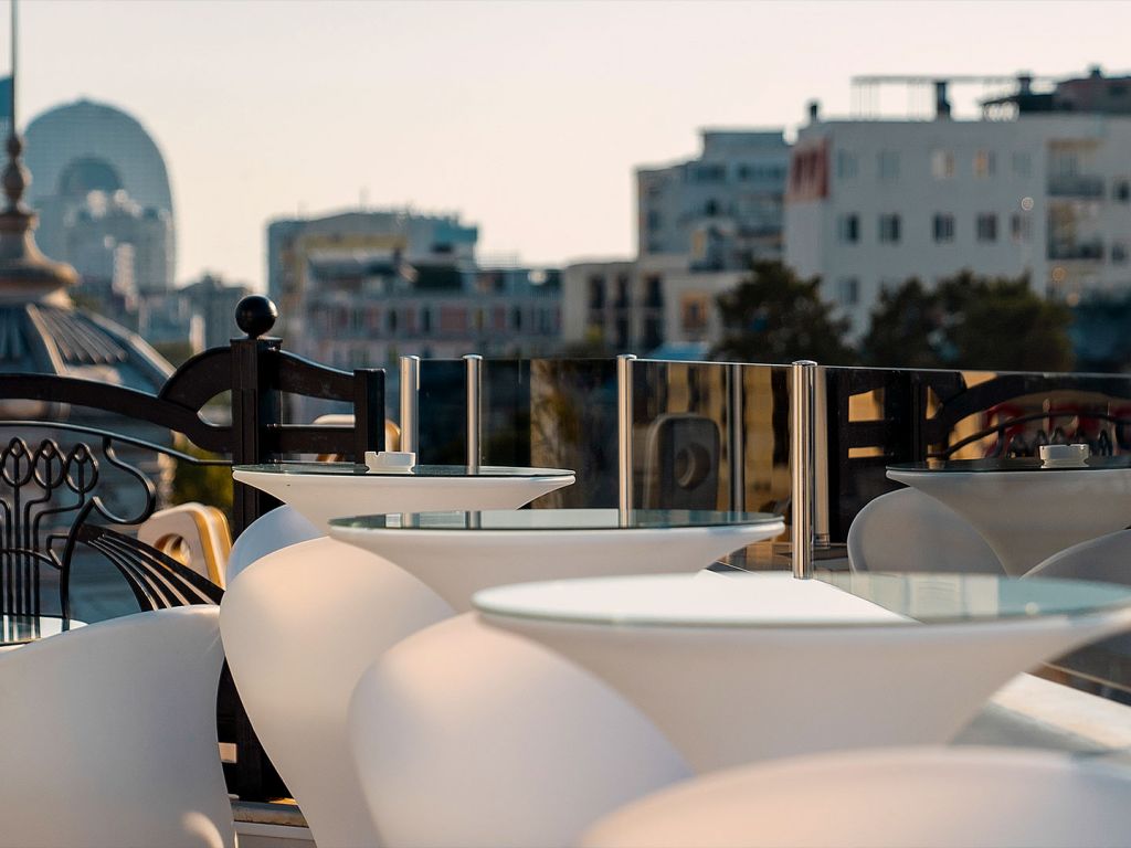 Z Sky Bar & Lounge